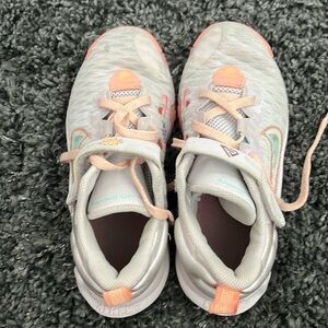 Girls Nike size 2.5 years